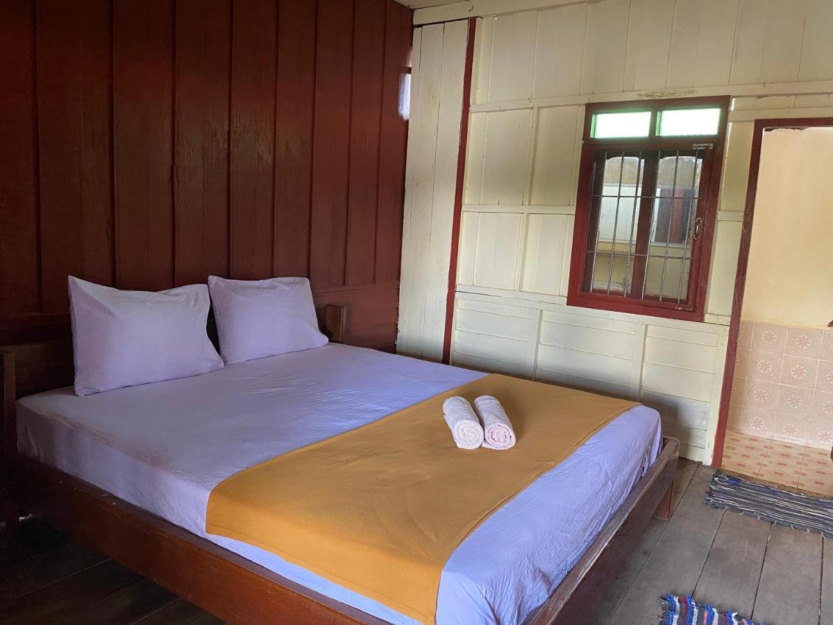Souksanh Guesthouse Ban Donsom Exterior foto