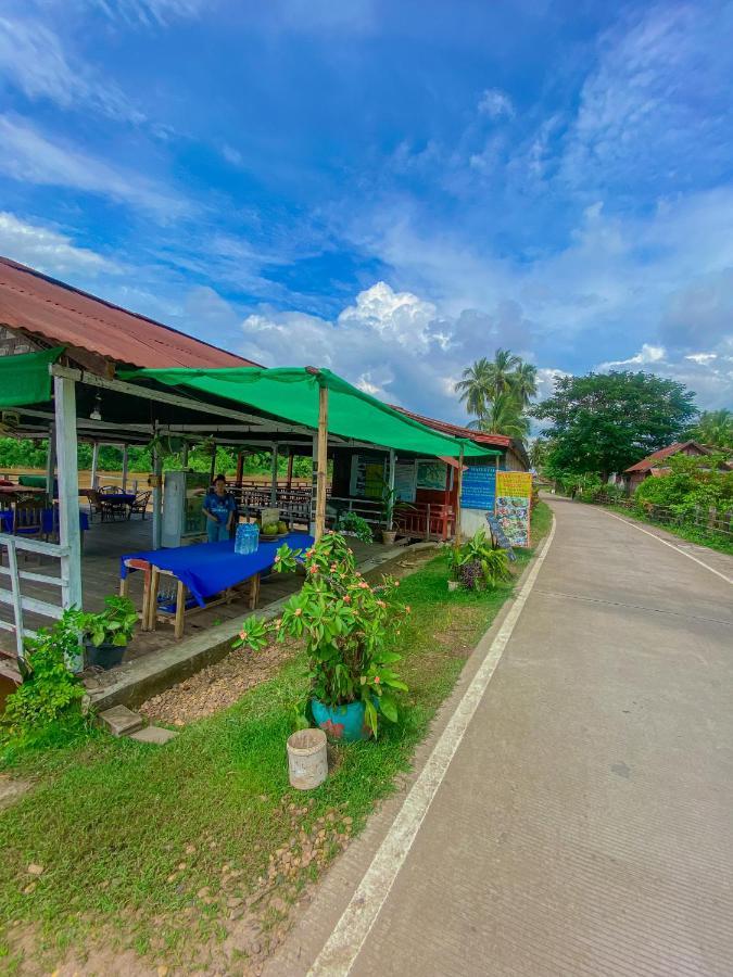 Souksanh Guesthouse Ban Donsom Exterior foto